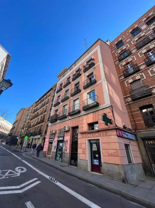 Punta Me Beautiful Apartment In Plaza Espana Madrid Dış mekan fotoğraf